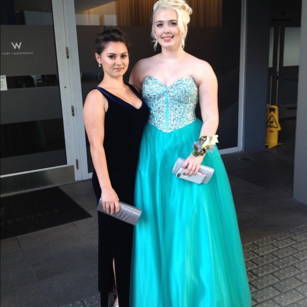 Prom dress